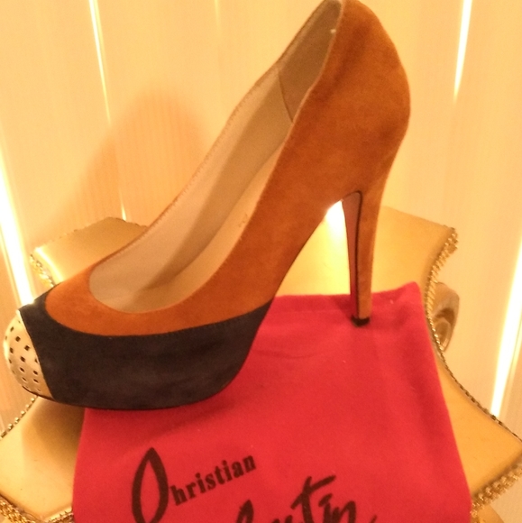 Shoes - Picture 8 of 8